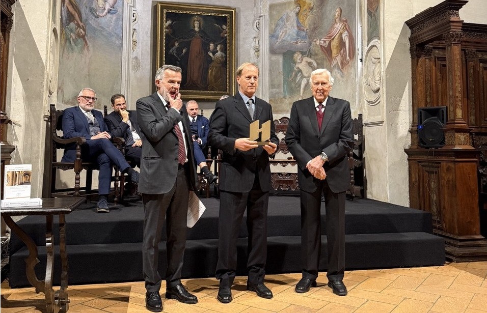 photo_2025-12-19_10-45-24